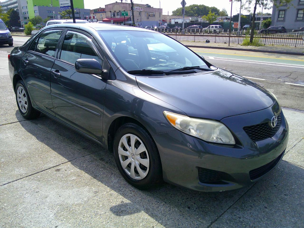 Toyota Corolla 4dr Sedan LE Auto 2010