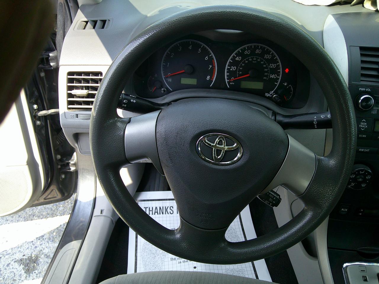 Toyota Corolla 4dr Sedan LE Auto 2010