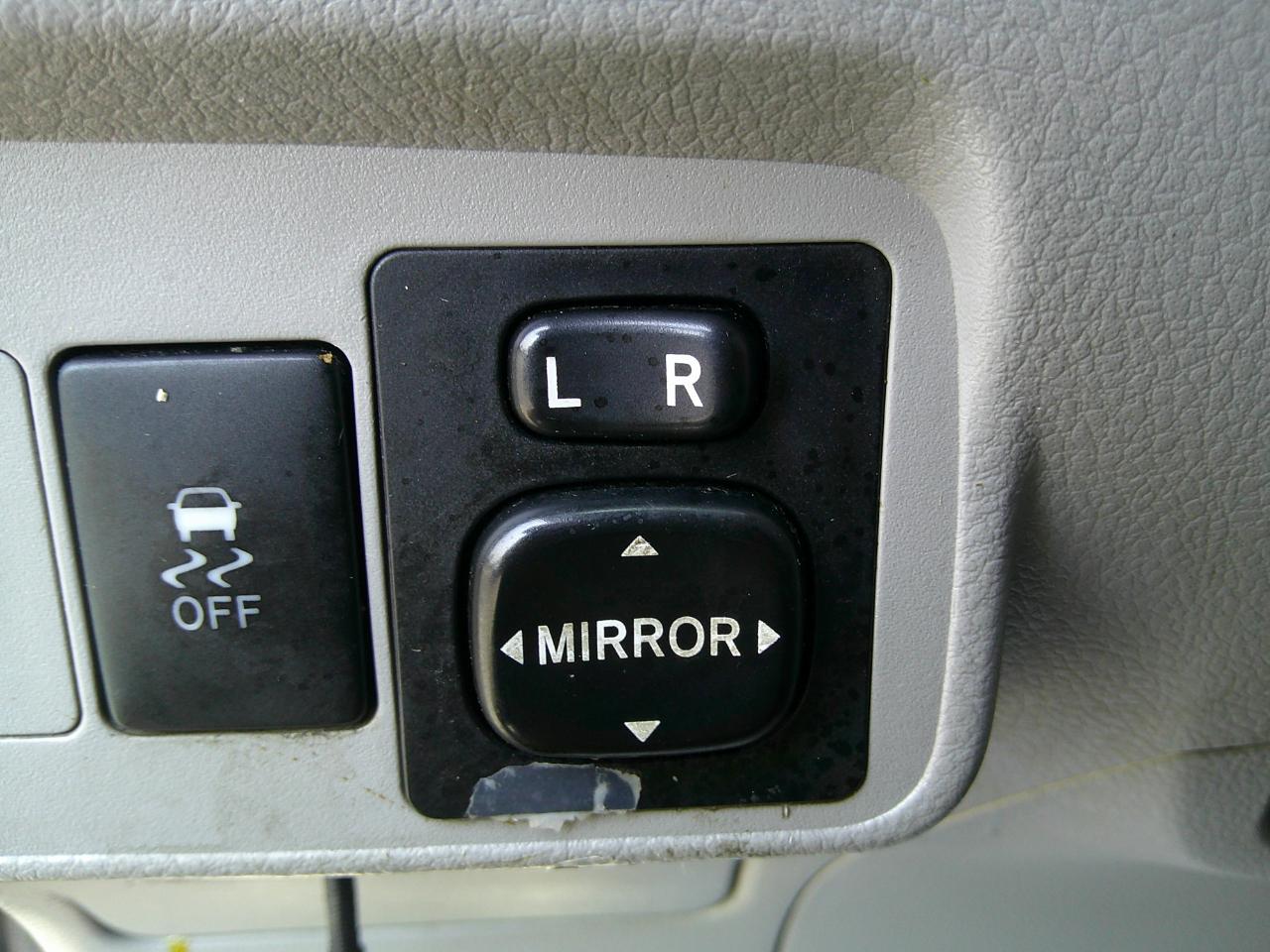 Toyota Corolla 4dr Sedan LE Auto 2010