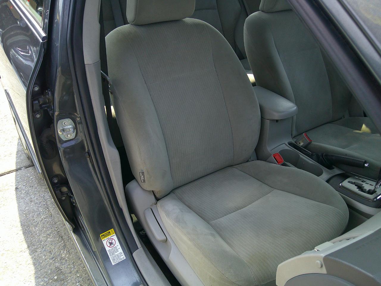 Toyota Corolla 4dr Sedan LE Auto 2010