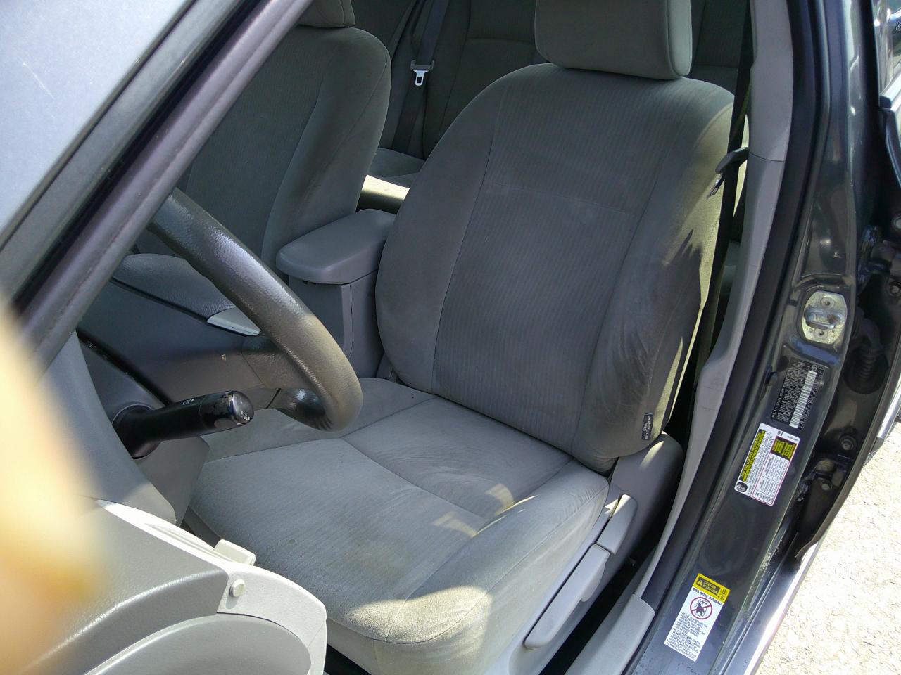 Toyota Corolla 4dr Sedan LE Auto 2010
