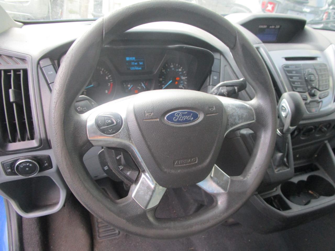 Ford Transit 350 Wagon Med. Roof XL w/Sliding Pass. 148-in. WB 2015
