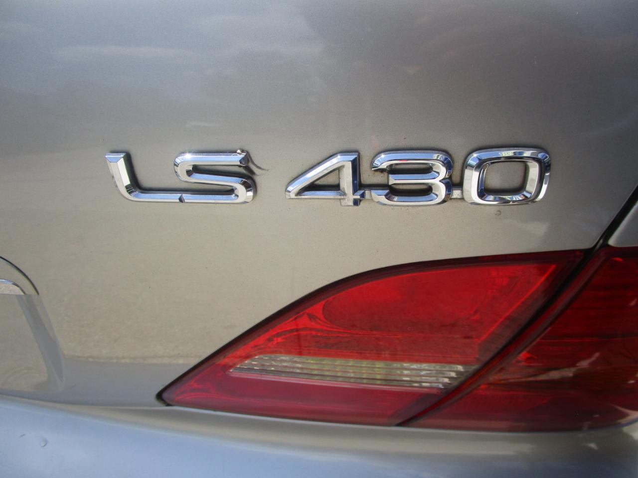 Lexus LS 430 Sedan 2002