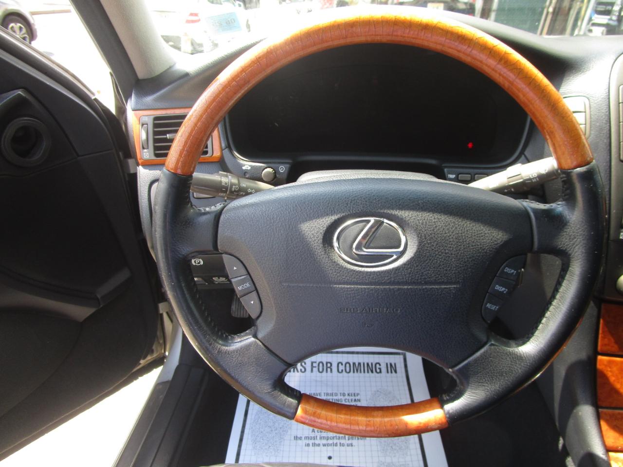 Lexus LS 430 Sedan 2002