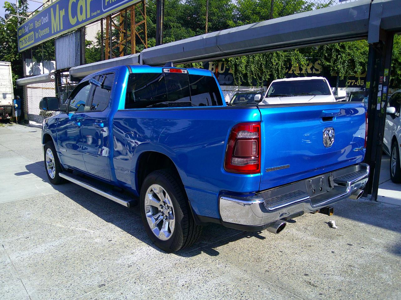 RAM 1500 Big Horn Quad Cab 4WD 2022