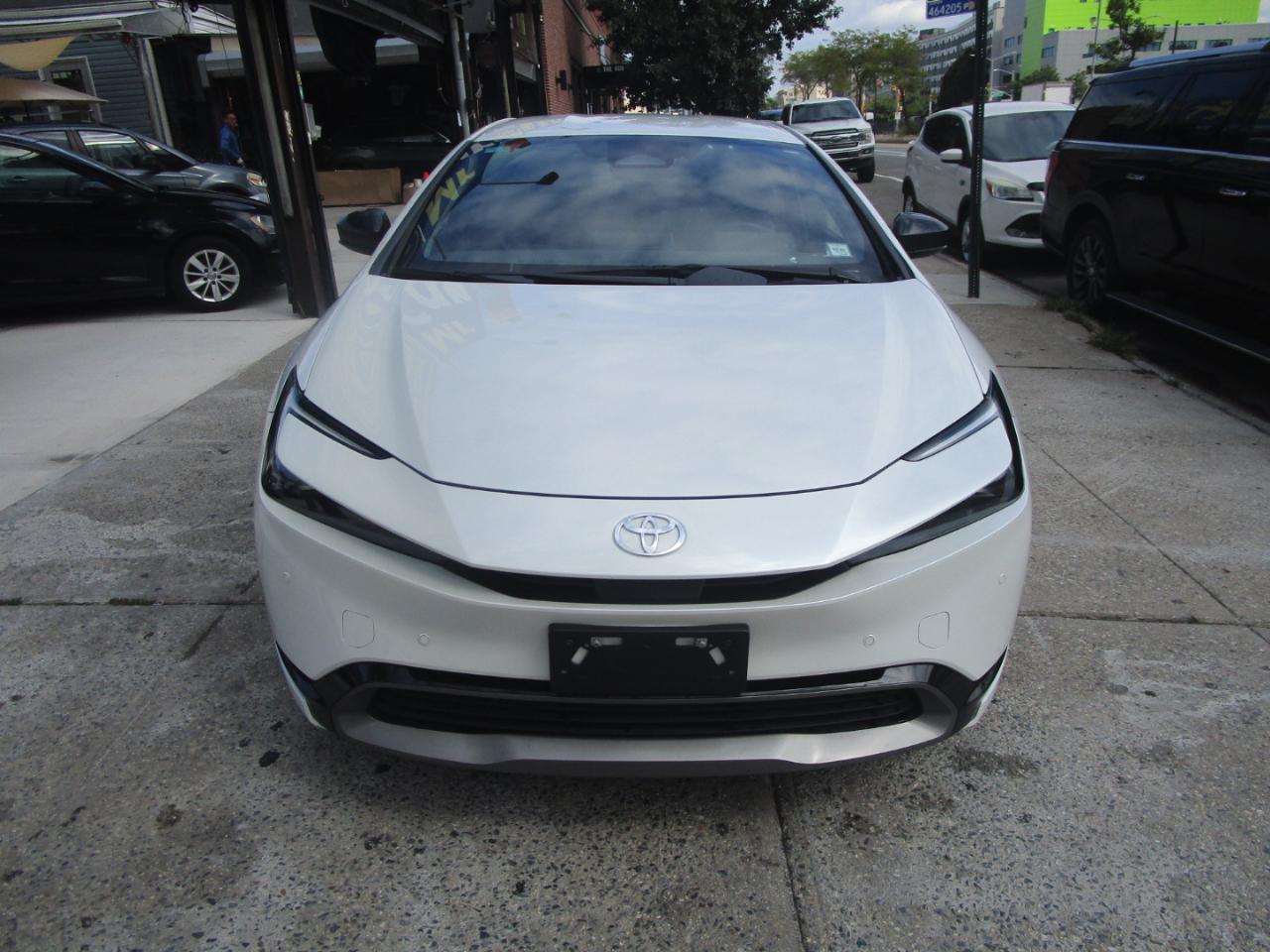 Toyota Prius XLE 2023