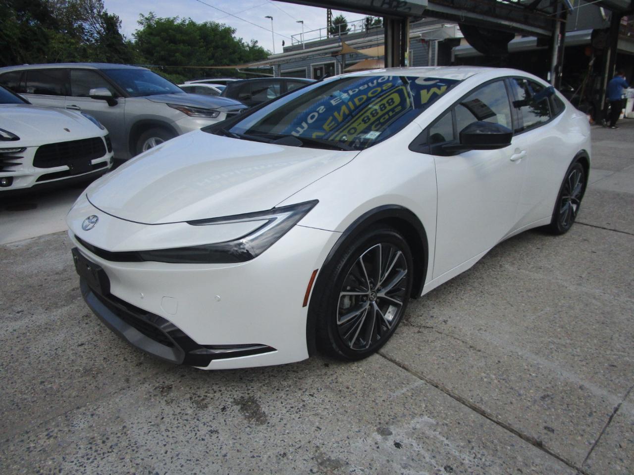 Toyota Prius XLE 2023