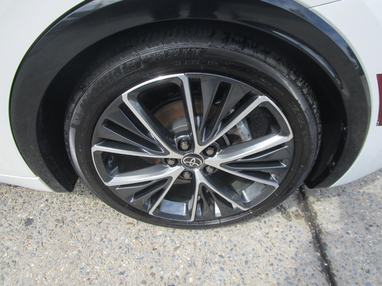 Toyota Prius XLE 2023