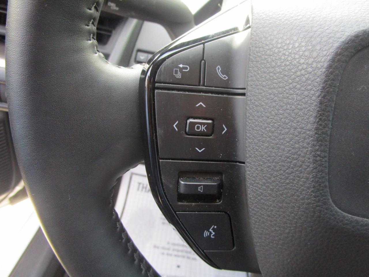 Toyota Prius XLE 2023