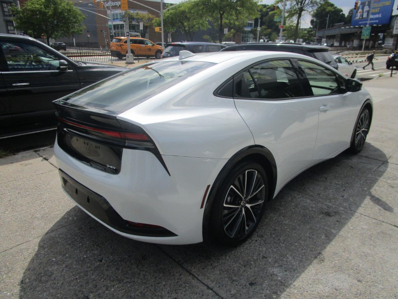 Toyota Prius XLE 2023
