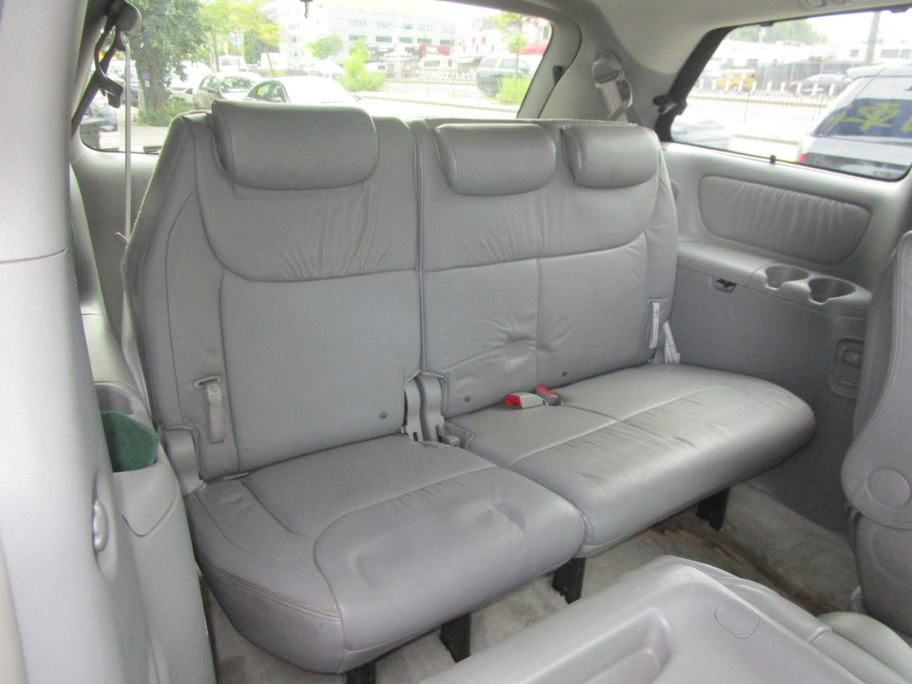 Toyota Sienna XLE Limited AWD 2008