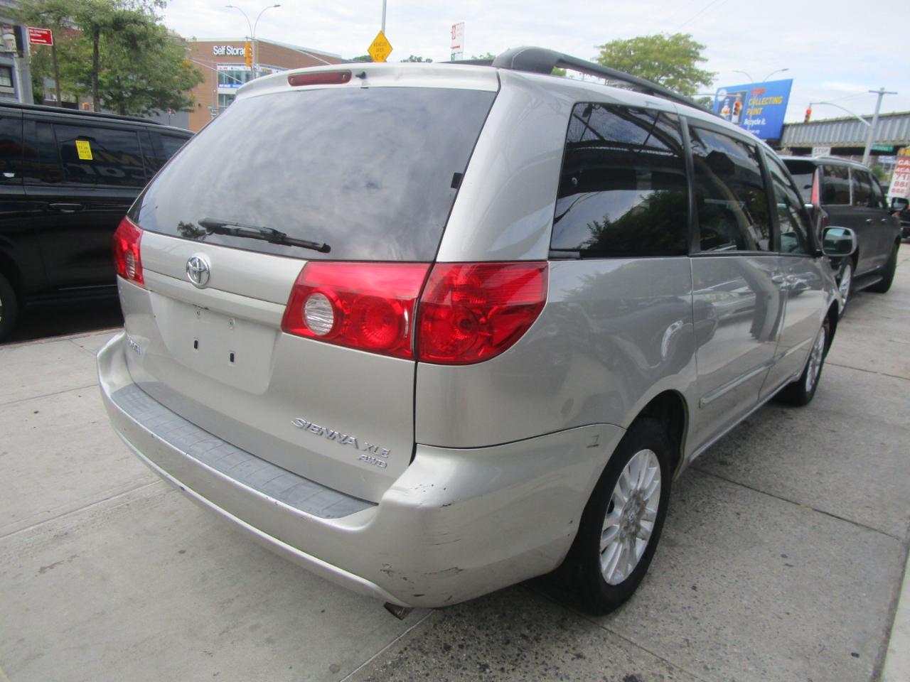 Toyota Sienna XLE Limited AWD 2008