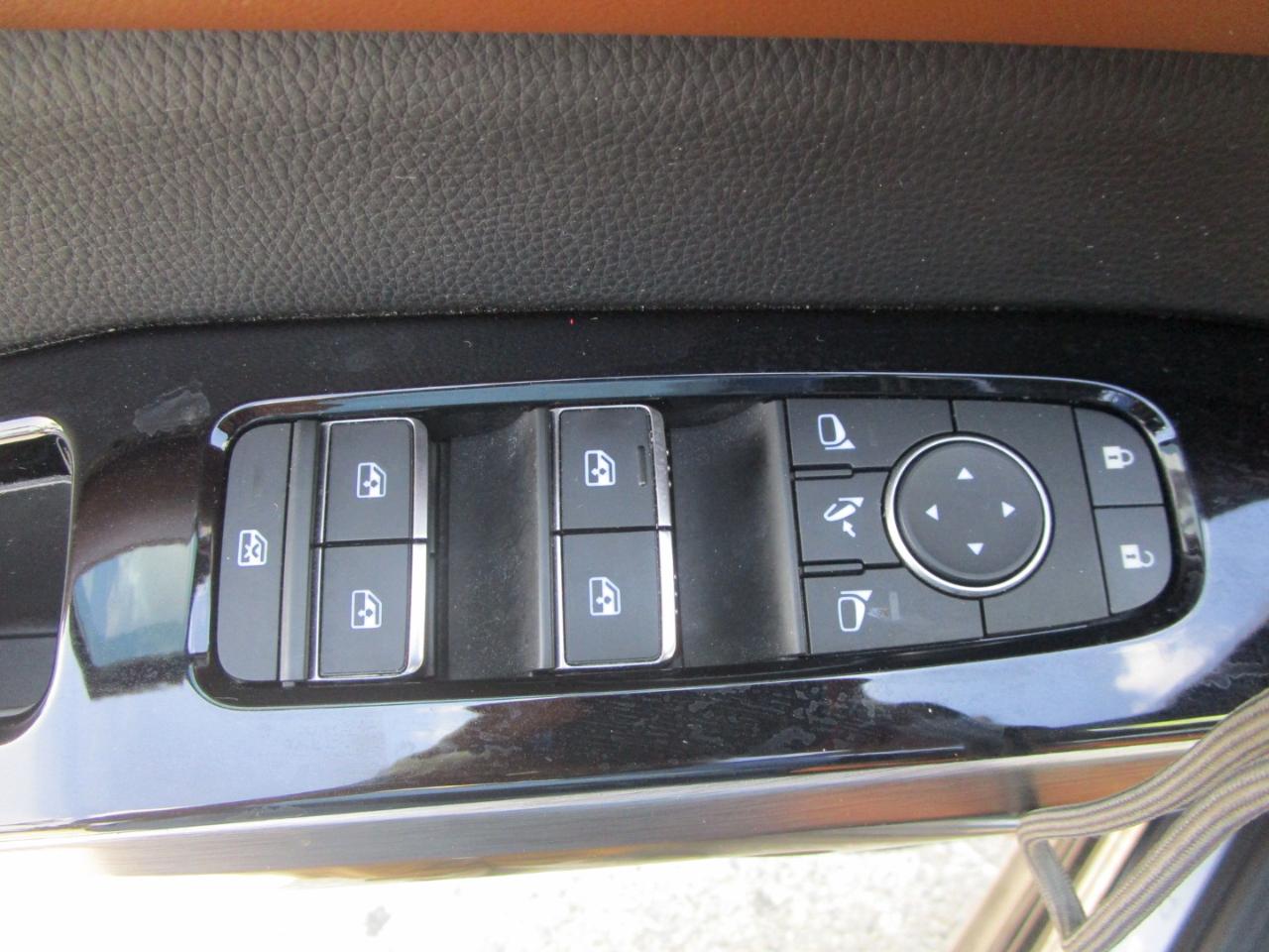 Nissan Pathfinder Platinum 4WD 2023