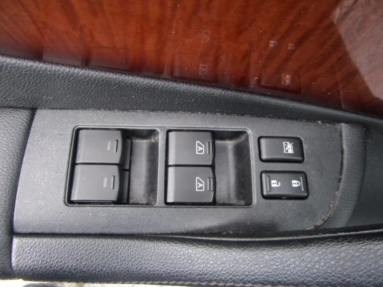 Infiniti FX FX50 AWD 2011