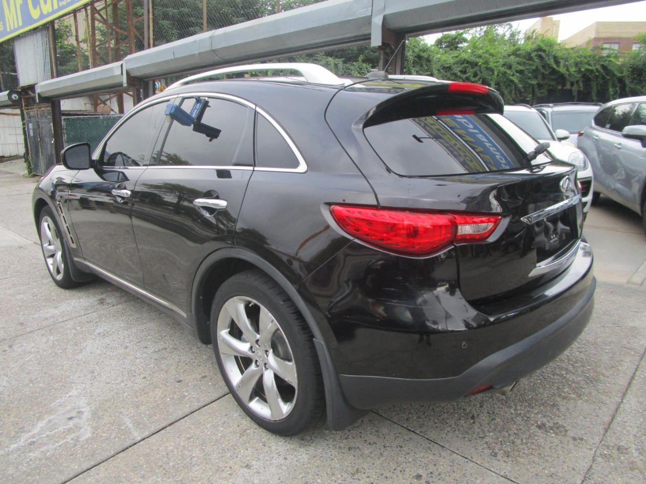 Infiniti FX FX50 AWD 2011