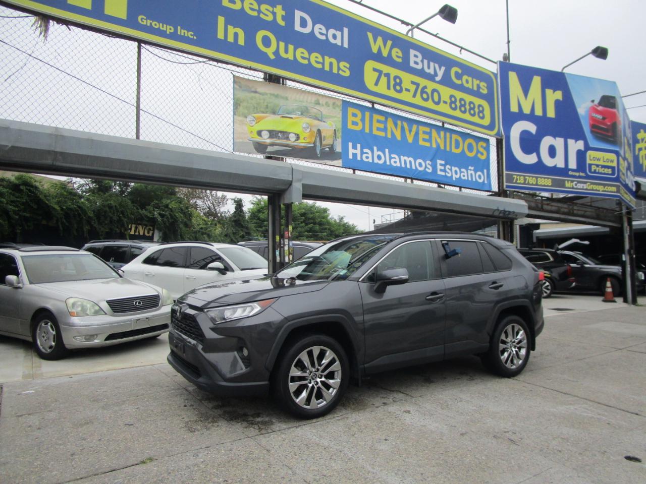 Toyota RAV4 XLE Premium AWD 2021