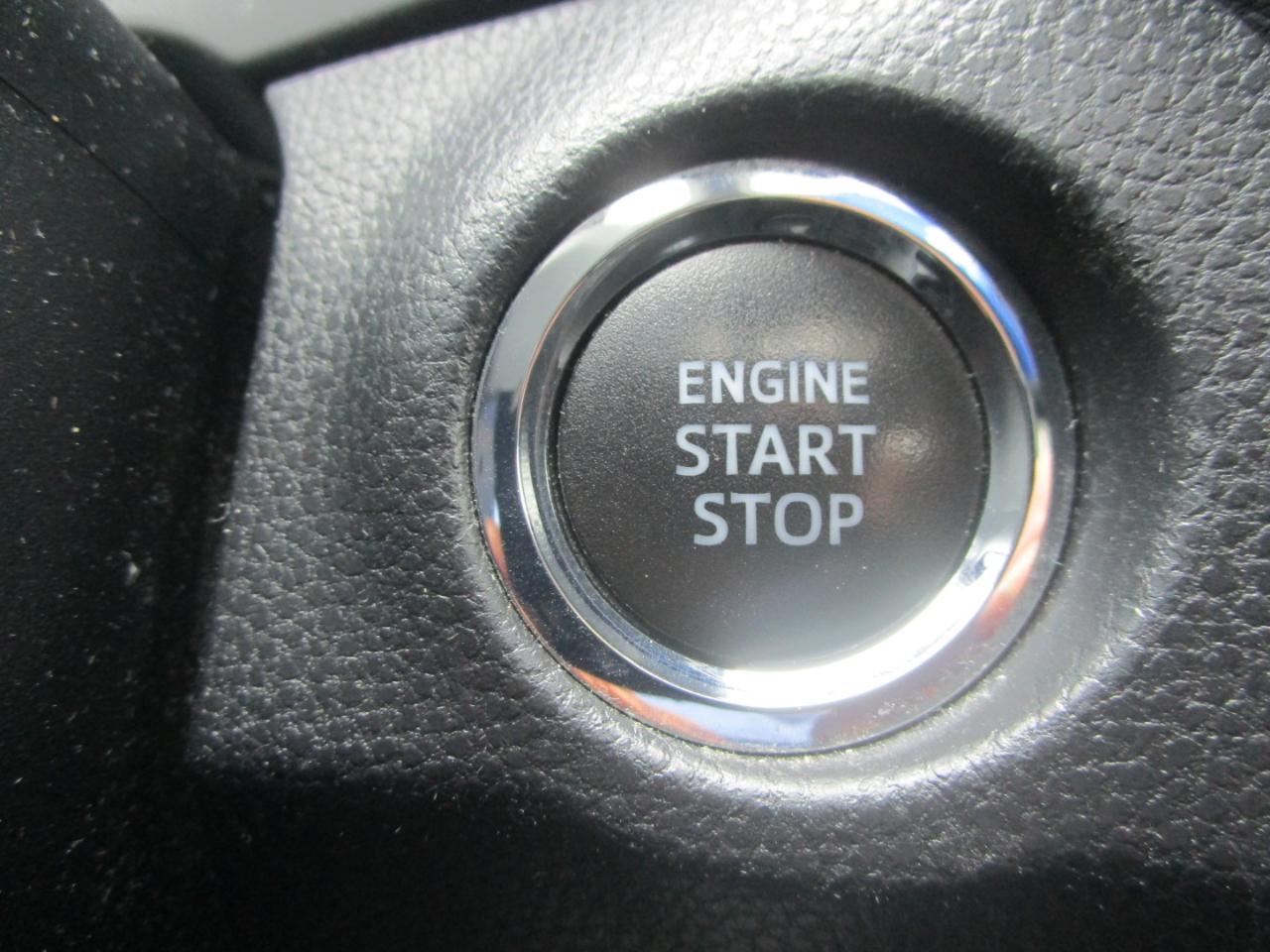 Toyota RAV4 XLE Premium AWD 2021