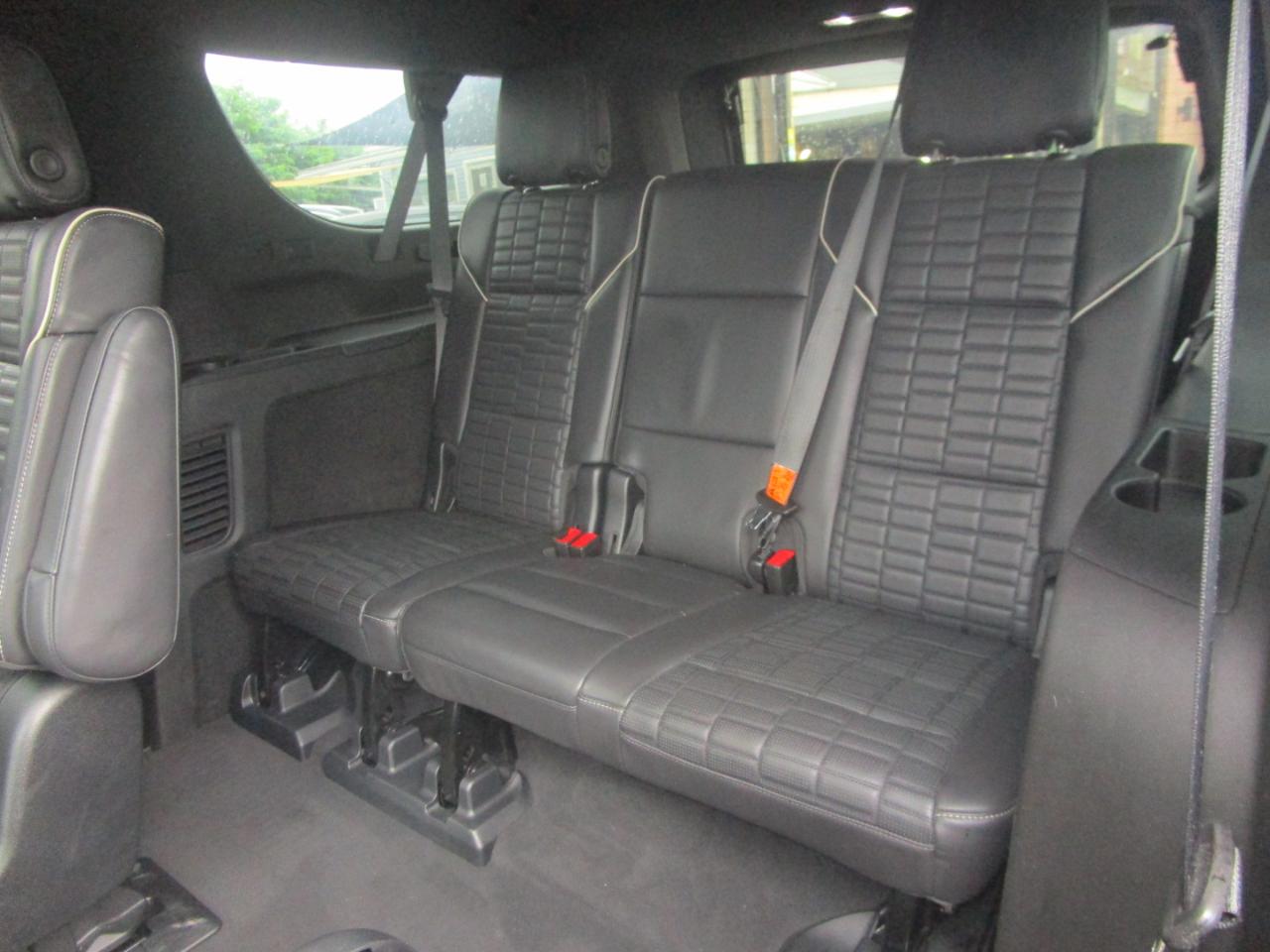 Cadillac Escalade ESV Sport Platinum AWD 2021