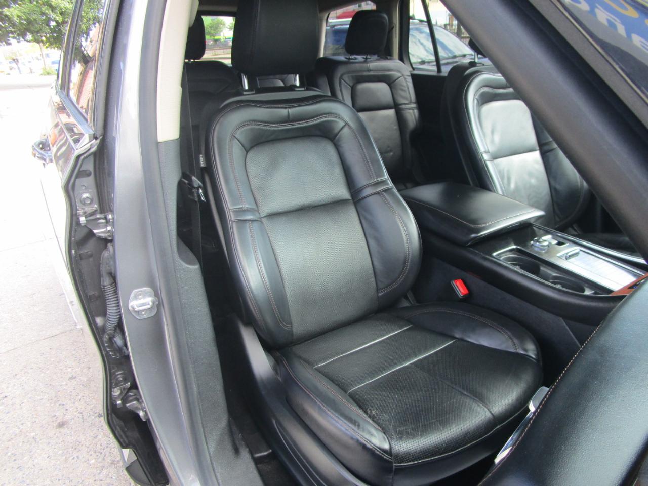 Lincoln Aviator Reserve AWD 2021