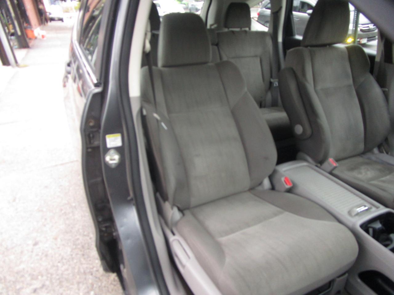 Honda CR-V LX 4WD 5-Speed AT 2014