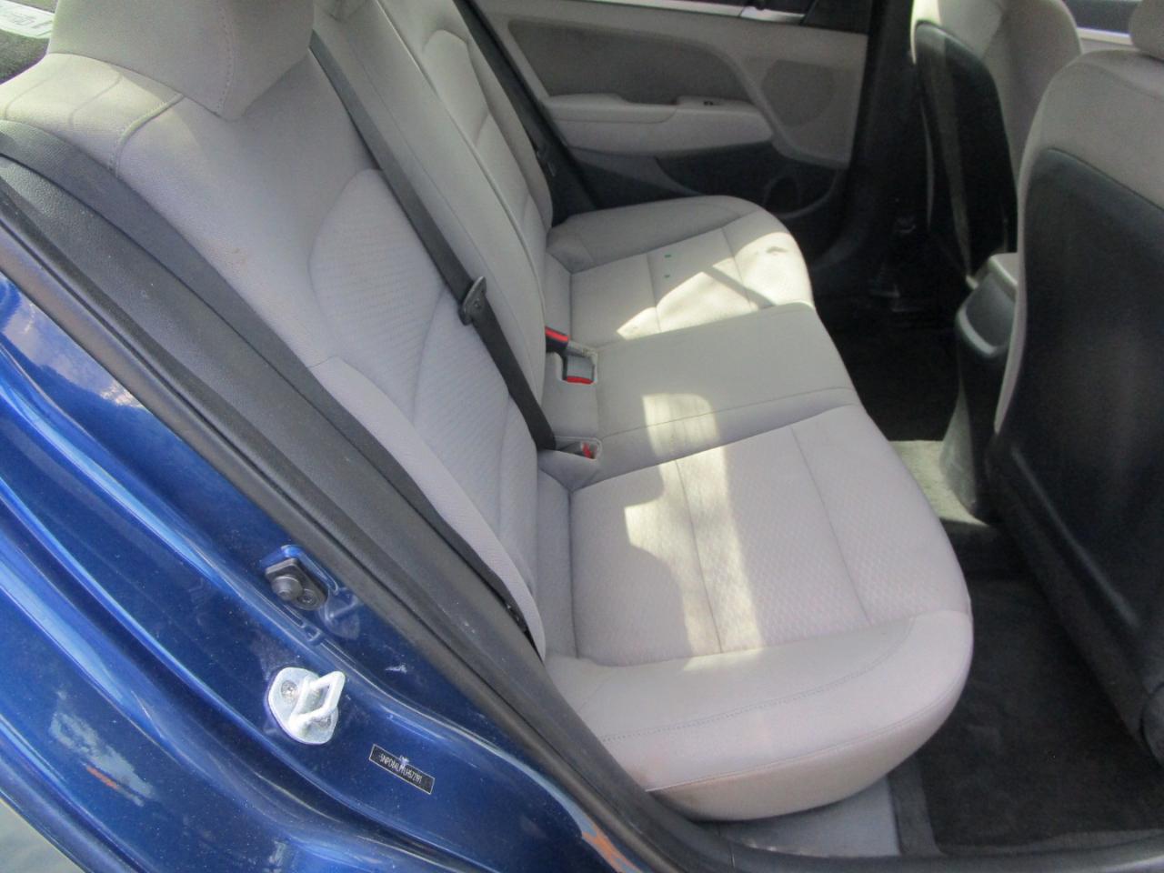 Hyundai Elantra SEL 2020