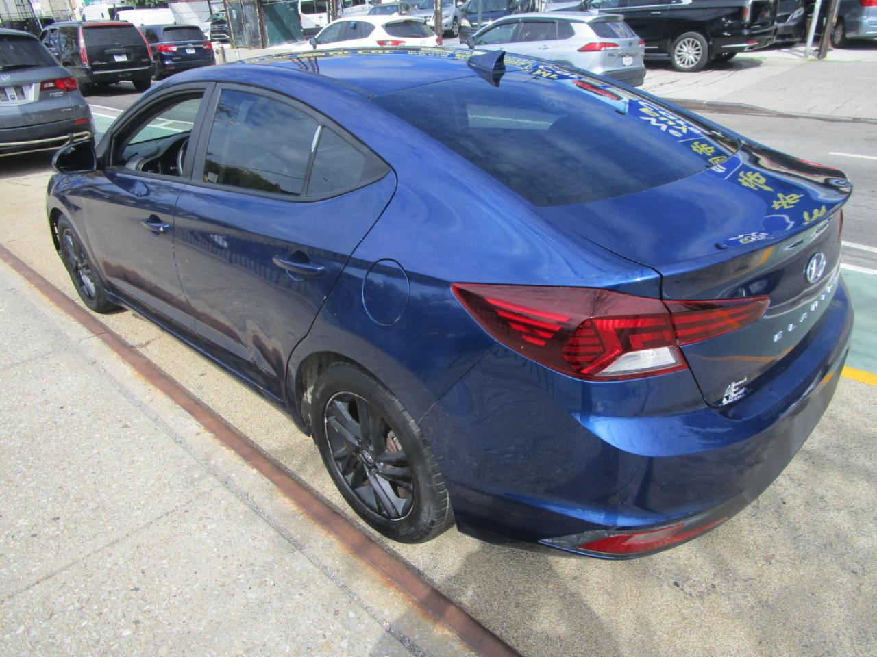 Hyundai Elantra SEL 2020