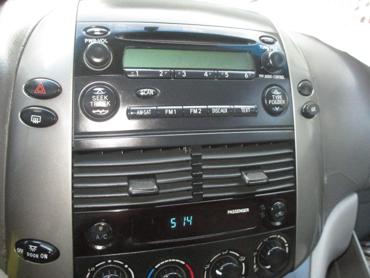 Toyota Sienna LE FWD 7 Passenger 2009
