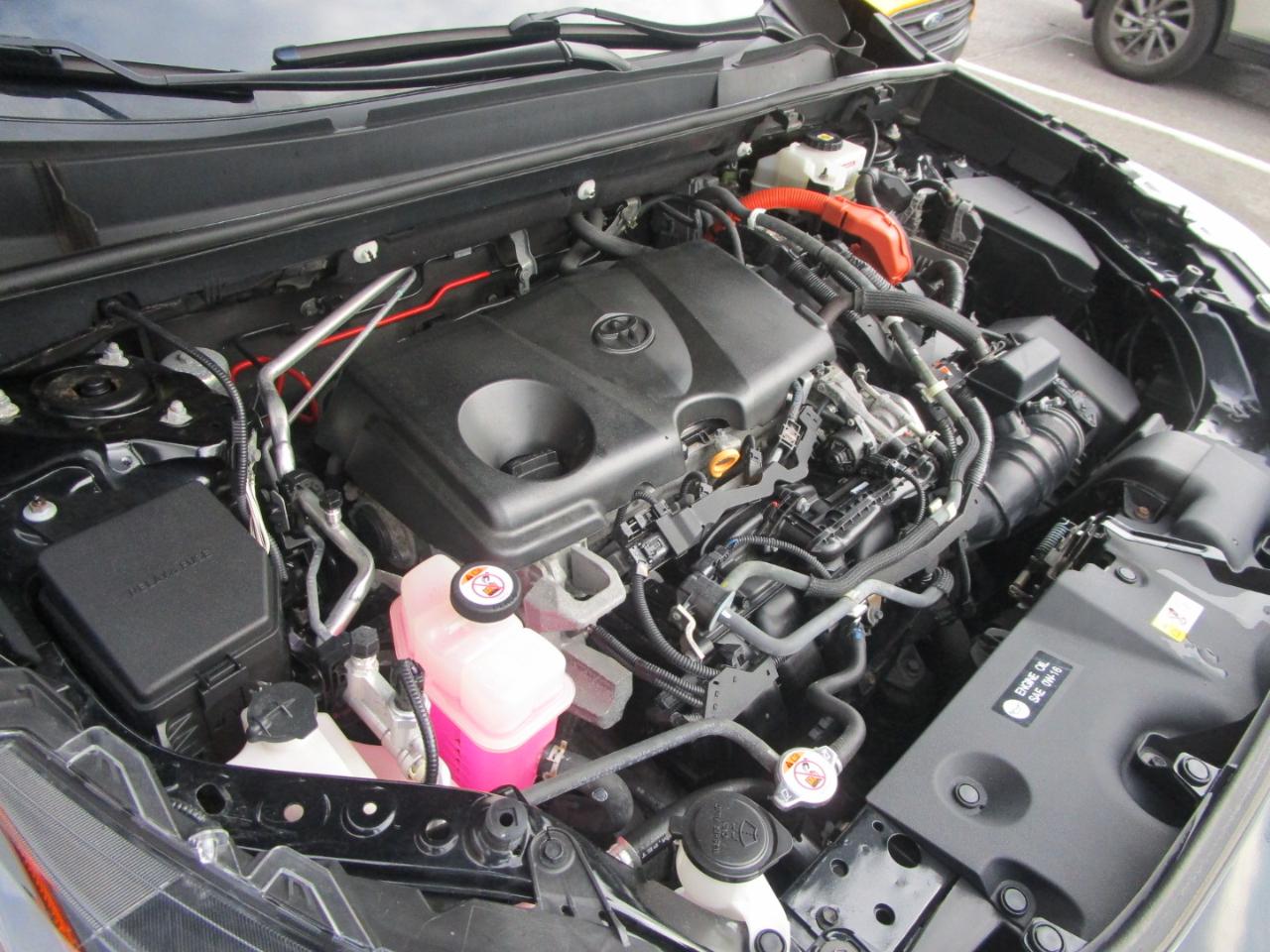 Toyota RAV4 Hybrid XLE 2021