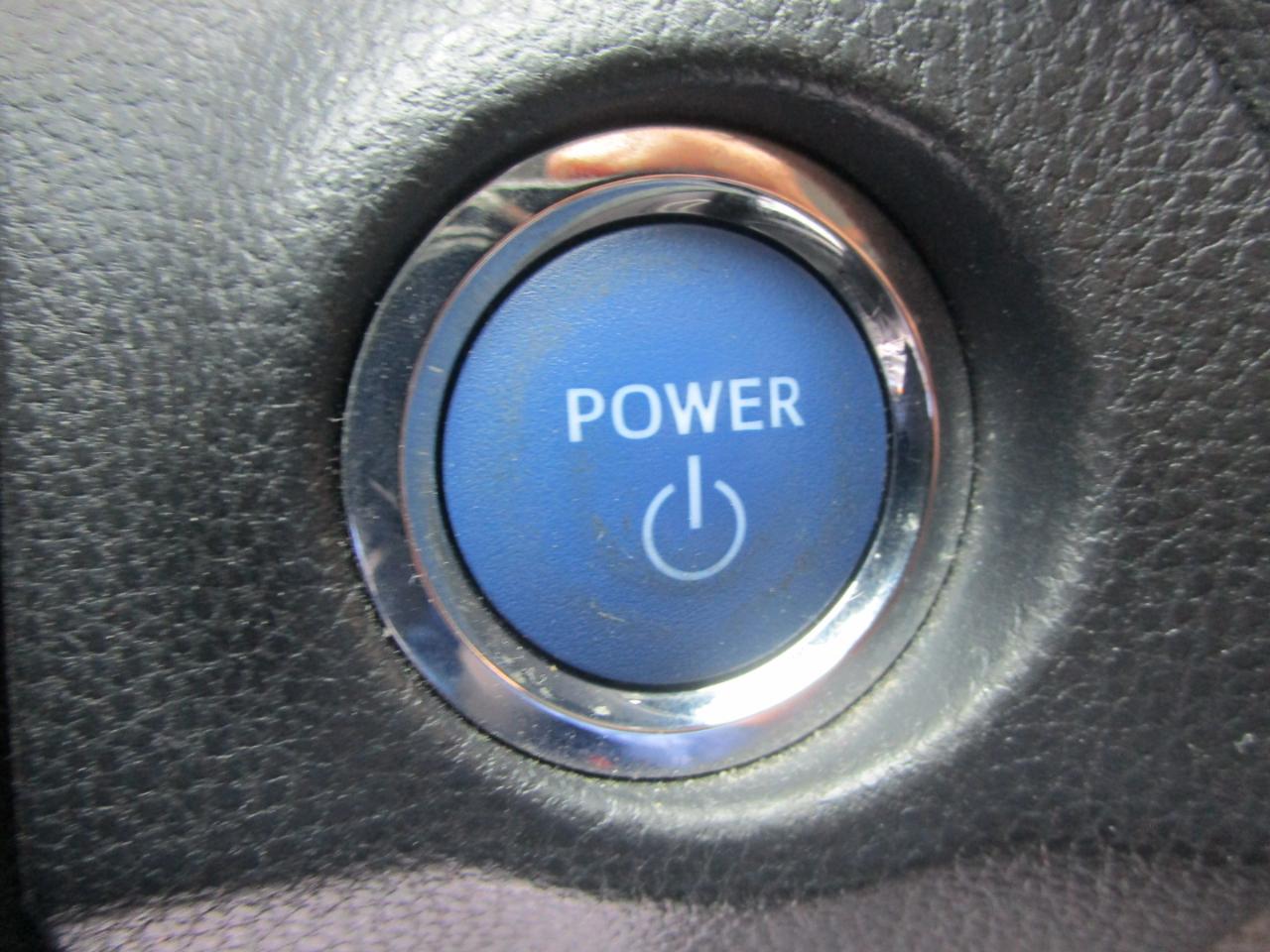 Toyota RAV4 Hybrid XLE 2021