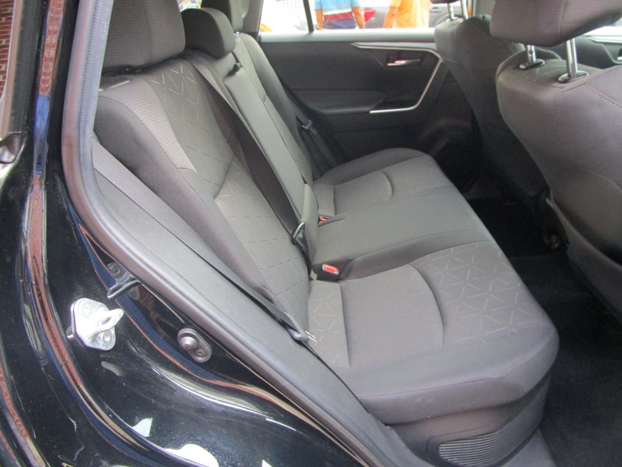 Toyota RAV4 Hybrid XLE 2021