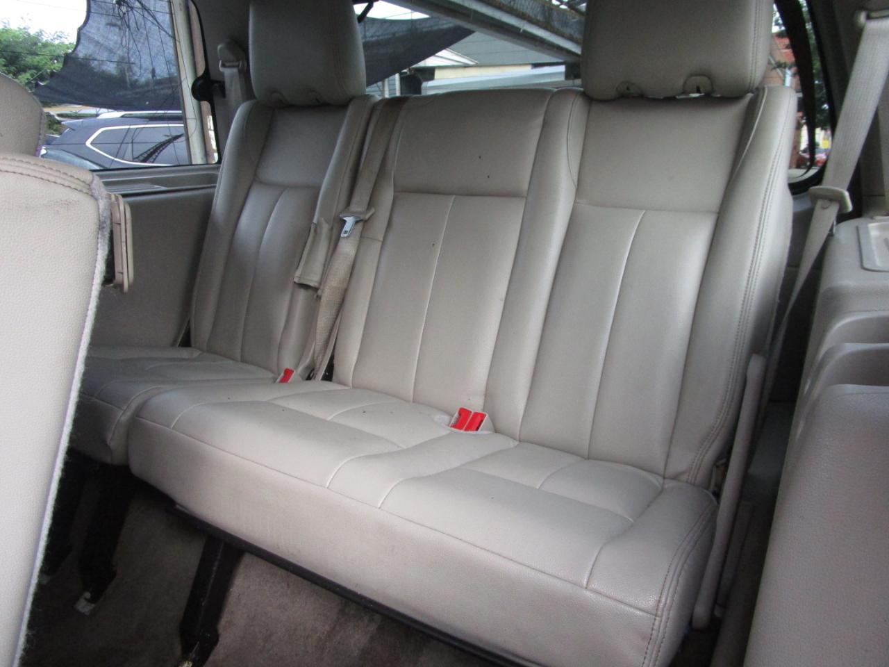Ford Expedition XLT 4WD 2013
