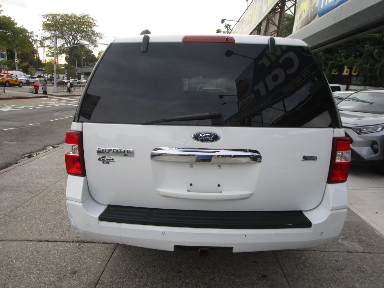 Ford Expedition XLT 4WD 2013