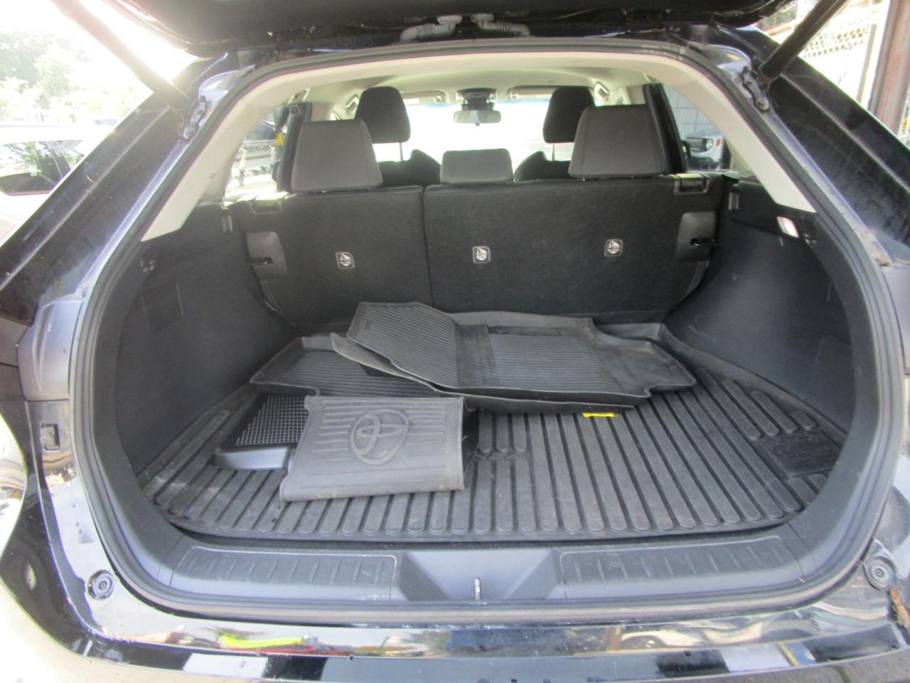 Toyota Venza  2023