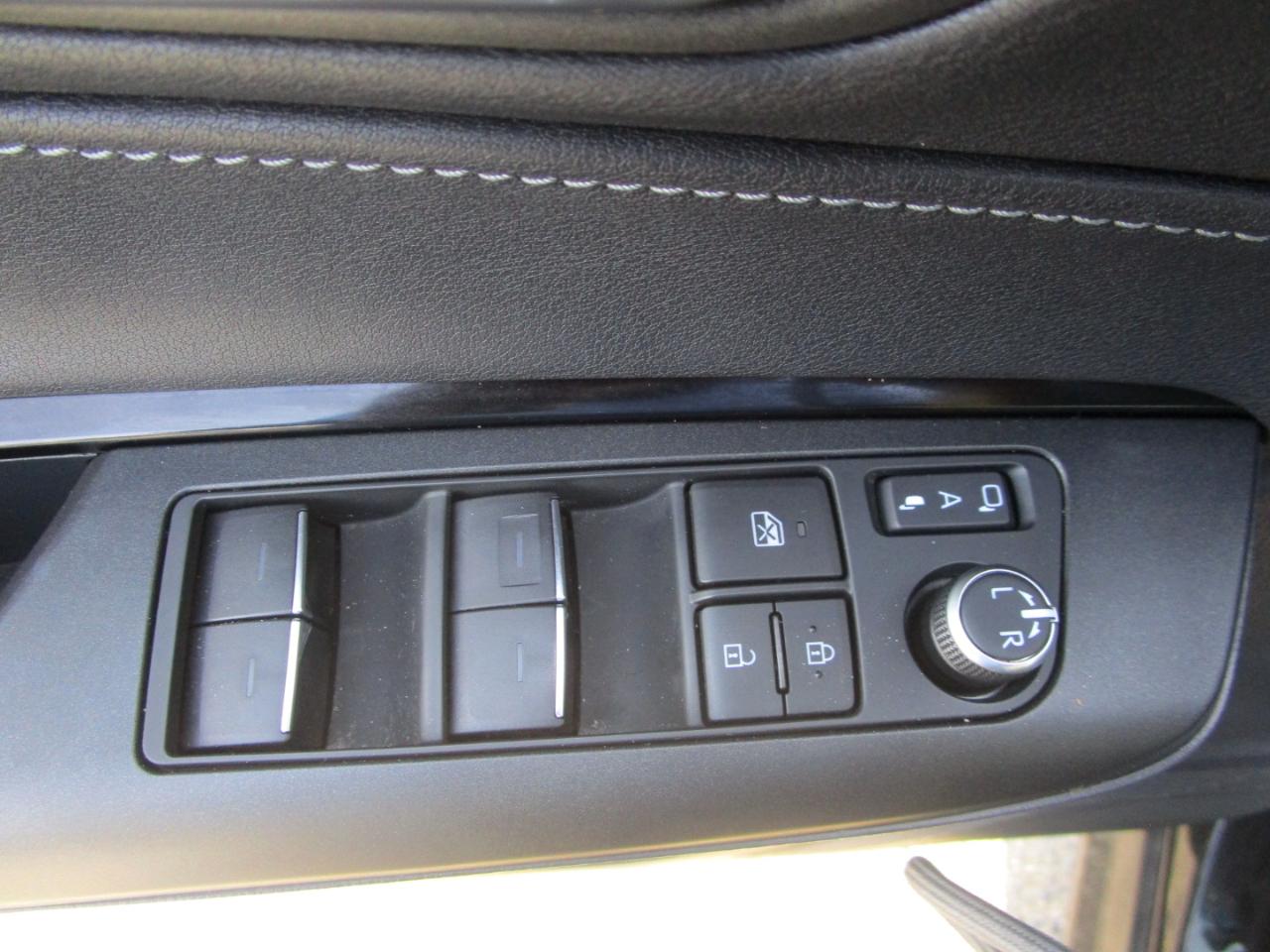 Toyota Venza  2023