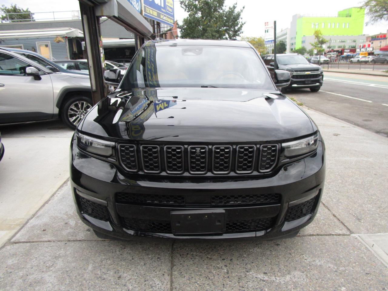 Jeep Grand Cherokee L Summit 4WD 2023