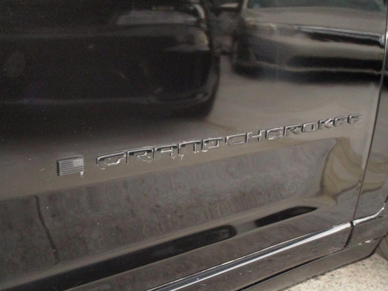 Jeep Grand Cherokee L Summit 4WD 2023