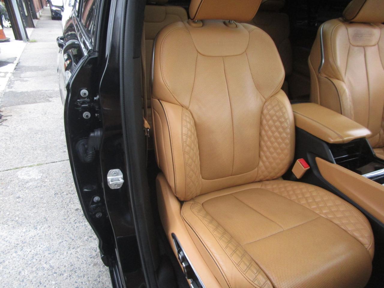 Jeep Grand Cherokee L Summit 4WD 2023