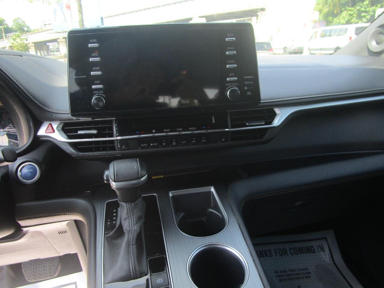 Toyota Sienna  2023