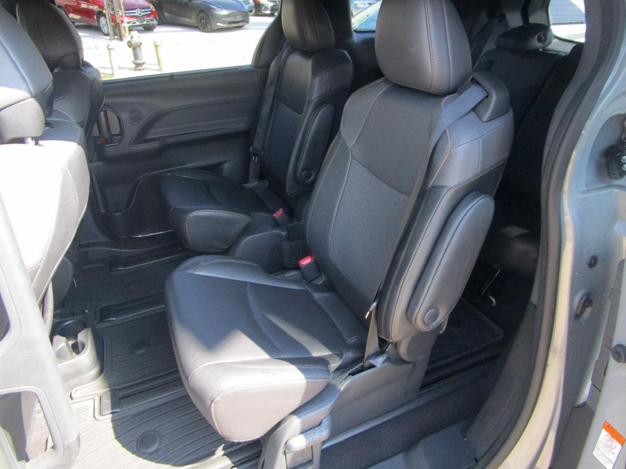 Toyota Sienna  2023