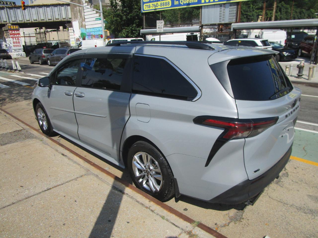 Toyota Sienna  2023
