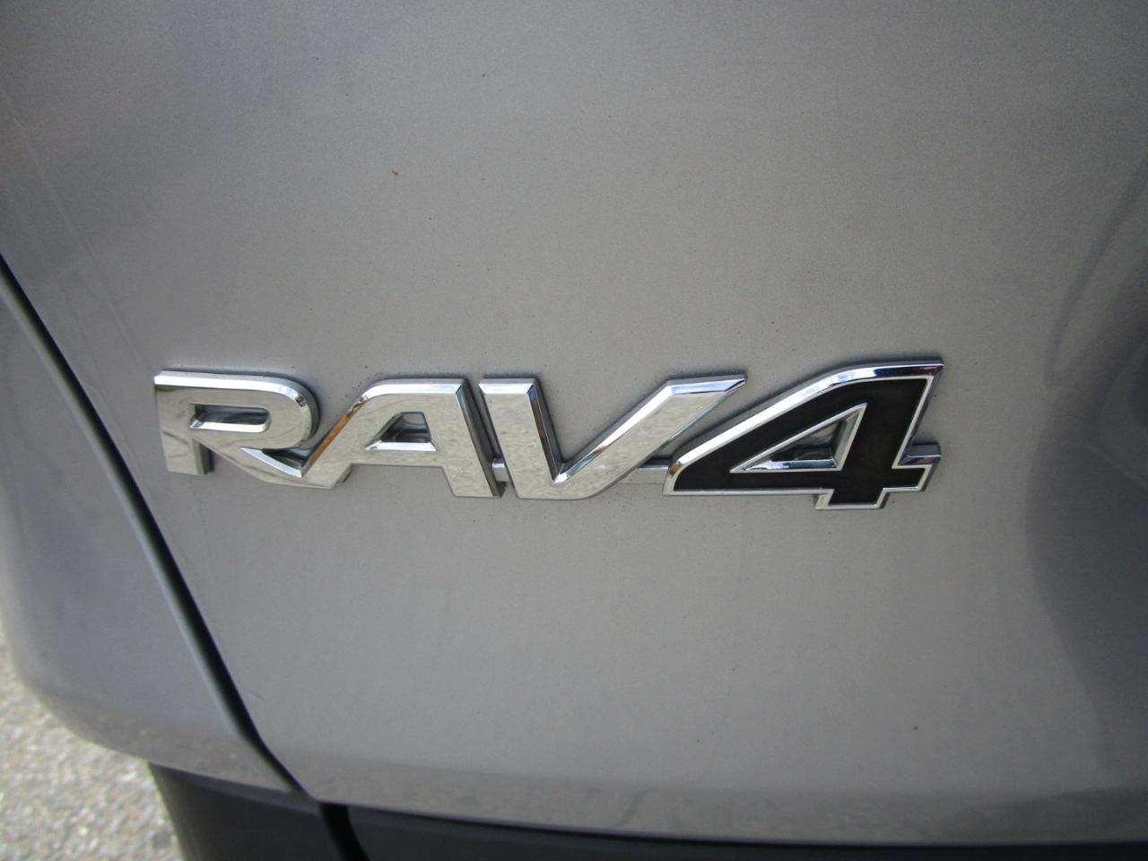 Toyota RAV4 XLE Premium AWD 2020