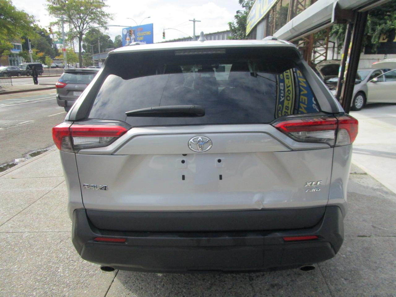 Toyota RAV4 XLE Premium AWD 2020