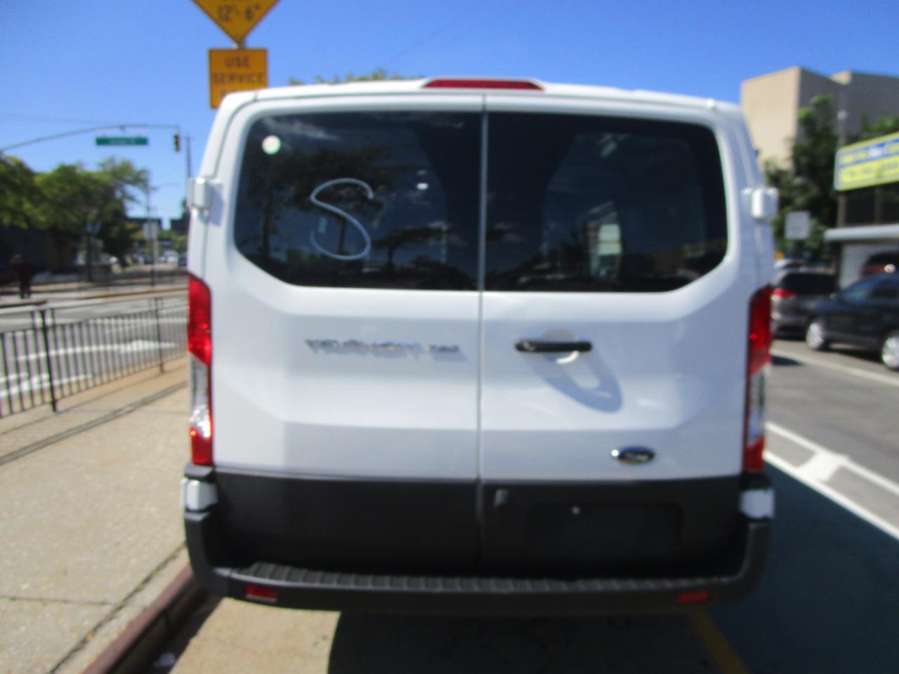 Ford Transit 250 Van 2025