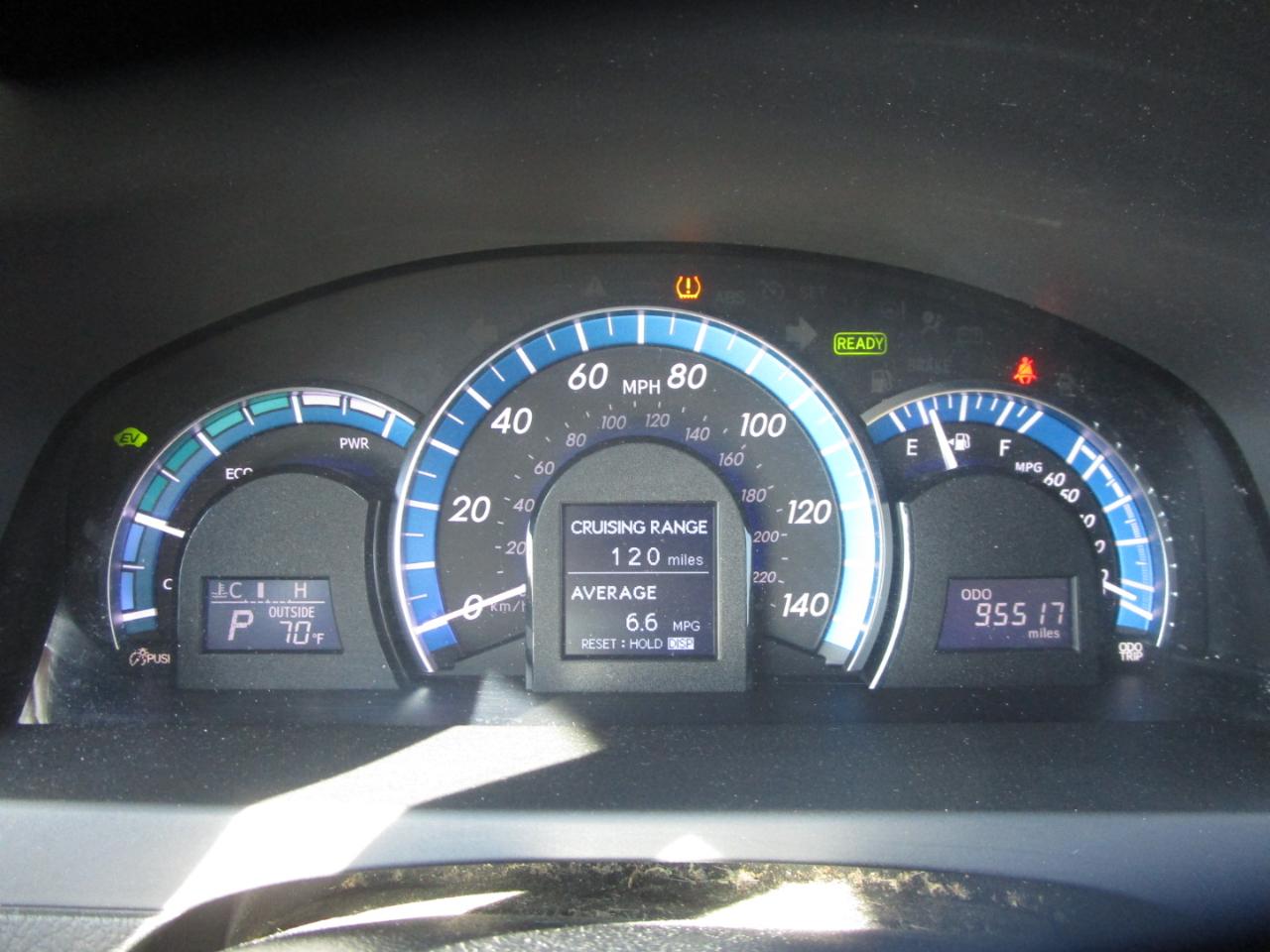 Toyota Camry Hybrid LE 2013