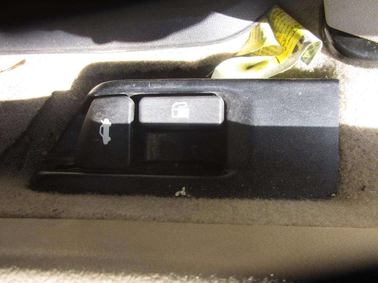 Toyota Camry Hybrid LE 2013