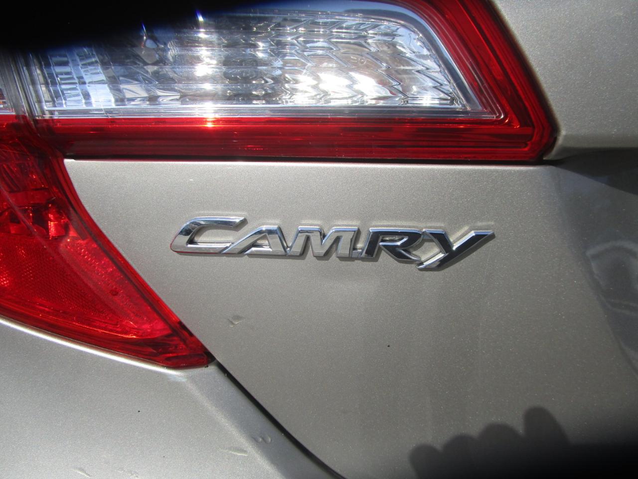 Toyota Camry Hybrid LE 2013