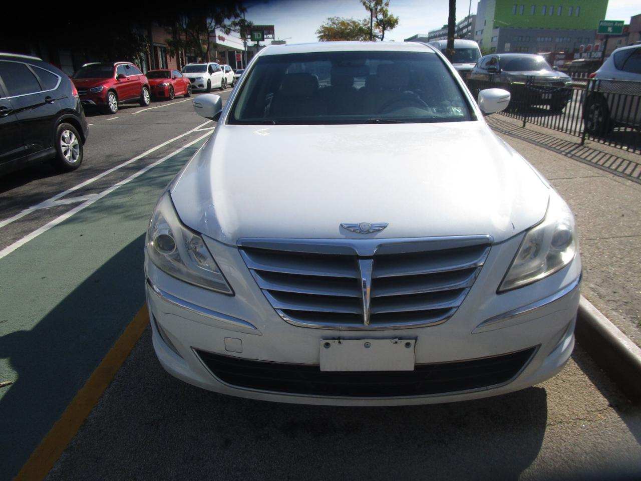 Hyundai Genesis 3.8L 2013
