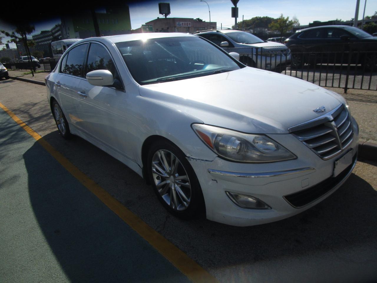 Hyundai Genesis 3.8L 2013