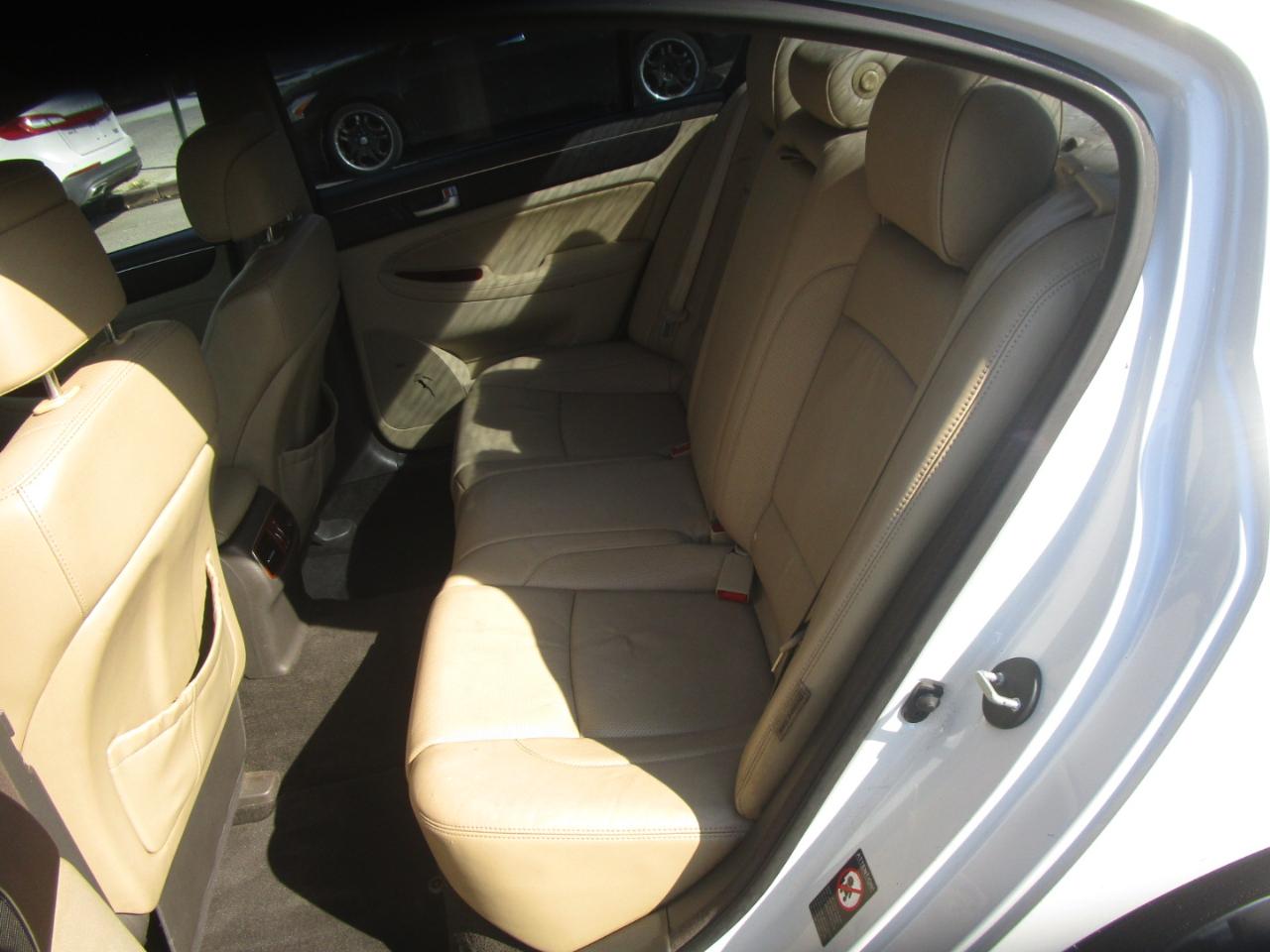 Hyundai Genesis 3.8L 2013
