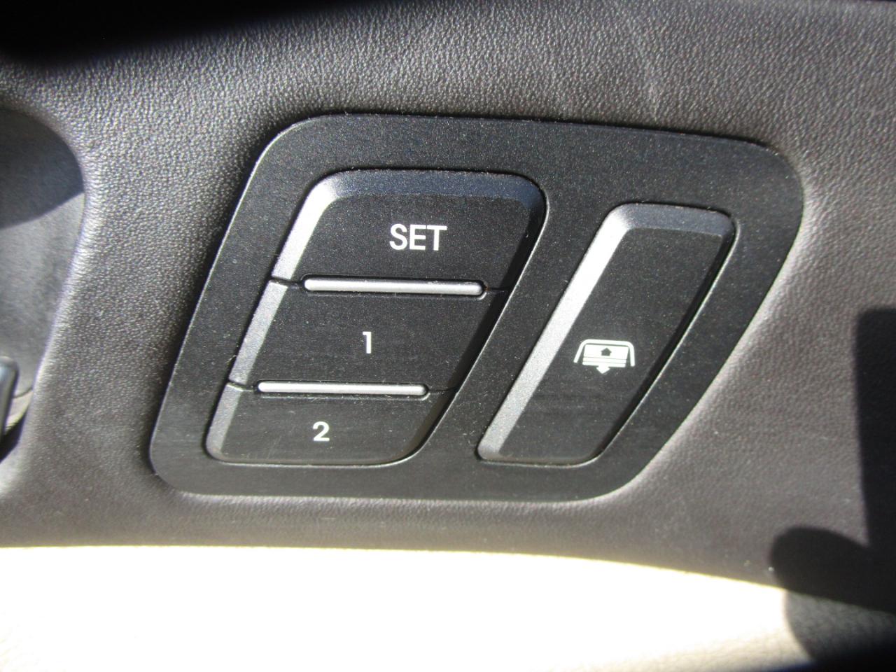 Hyundai Genesis 3.8L 2013